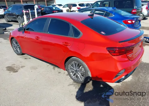 2022 Kia Forte Gt-Line z USA, uszkodzony, nr VIN 3KPF54AD3NE508790